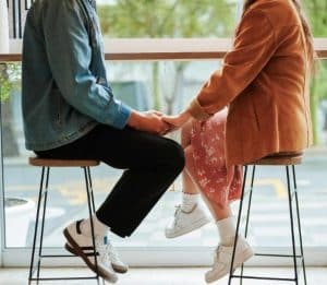 ความรักทำให้คนเสี่ยง: เมื่อหัวใจบังตาจนลืมคิด